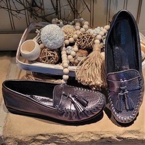 NWT Minnetonka Grace Leather Moccasins In Gunmetal (Womens 9)